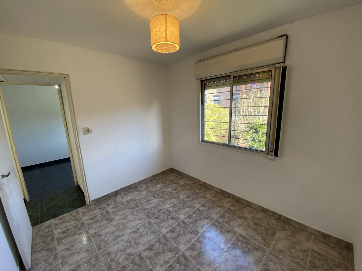 Departamento en Venta de 3 Ambientes C/ Cochera - Ciudad Evita