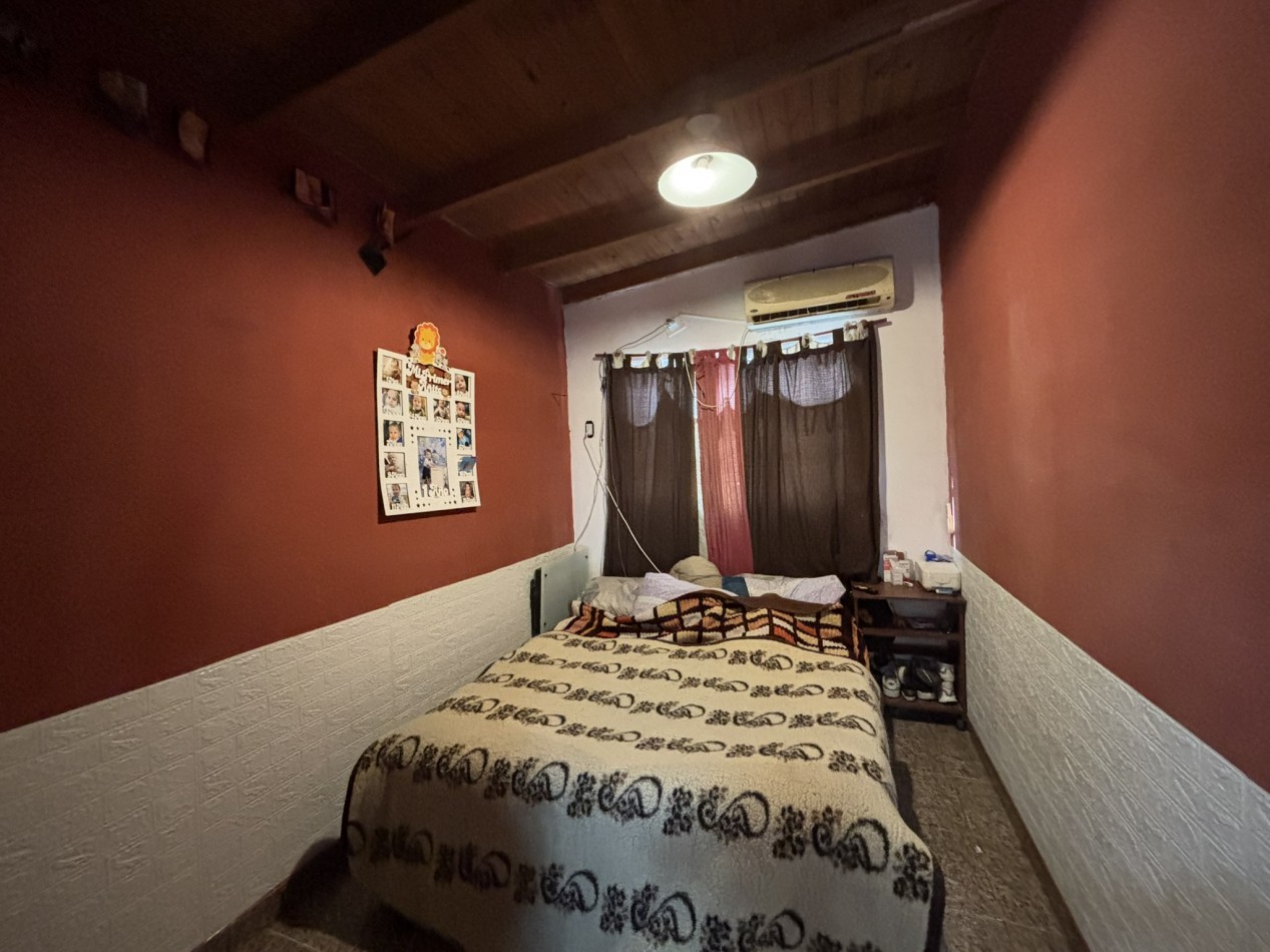 Casa 4 ambientes con departamento, San Justo