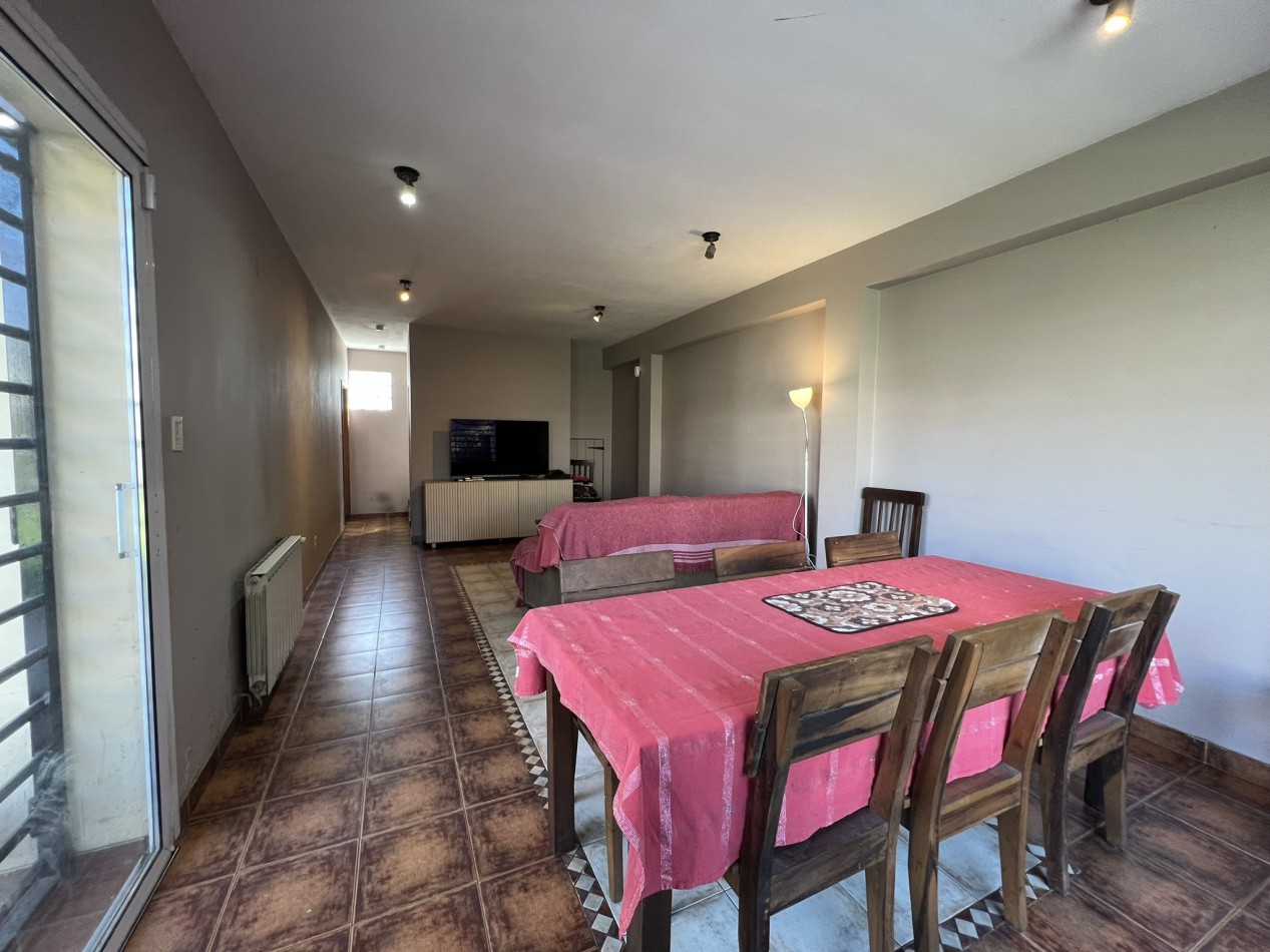 Chalet 7 ambientes, Circ. 2da - Ciudad Evita