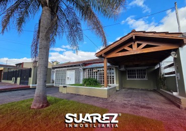 CASA EN VENTA 3 AMBIENTES CON GARAJE Y PISCINA-CIUDAD EVITA