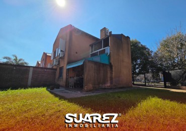 Casa Moderna en Barrio Cotevi IV, Ciudad Evita | Excelente Parque y Potencial